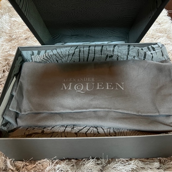 Alexander McQueen Heeled Sandals 40 - Picture 15 of 15